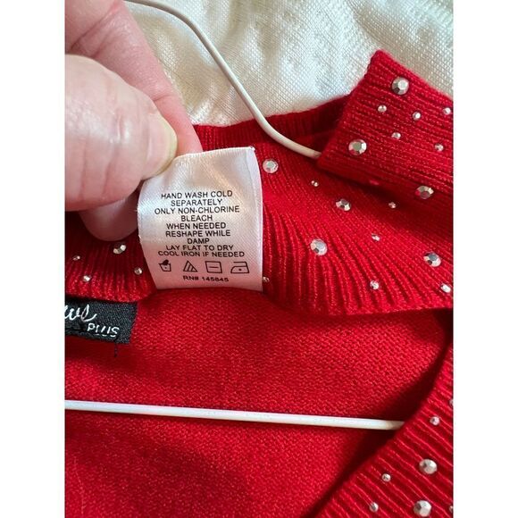 Alison Andrews red sweater dress with sparkles Plus 1X - Picture 7 of 11